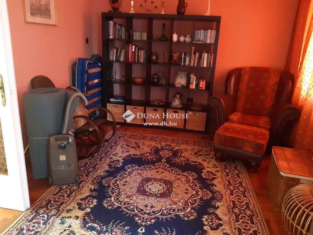 For sale house, Dunaalmás, Panorámás