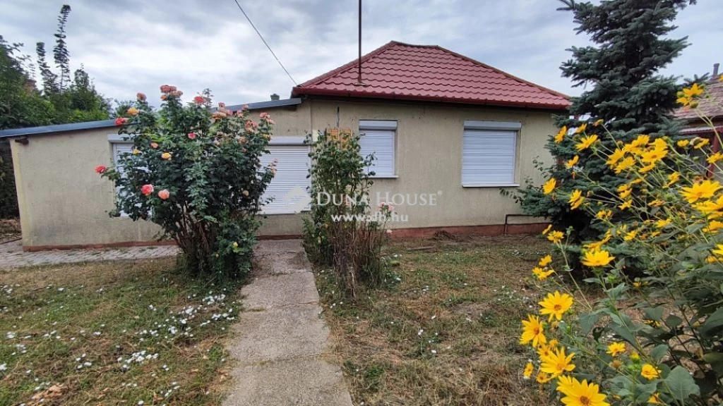 For sale house with a garden, Gárdony