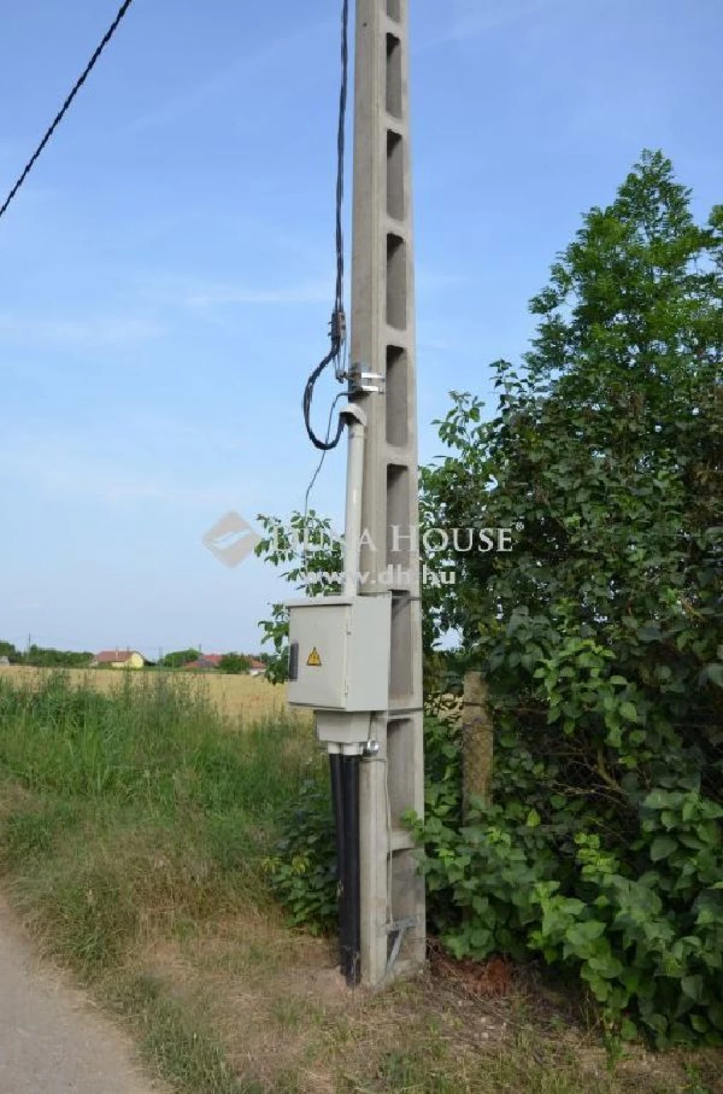 For sale periphery plot, Kőszárhegy