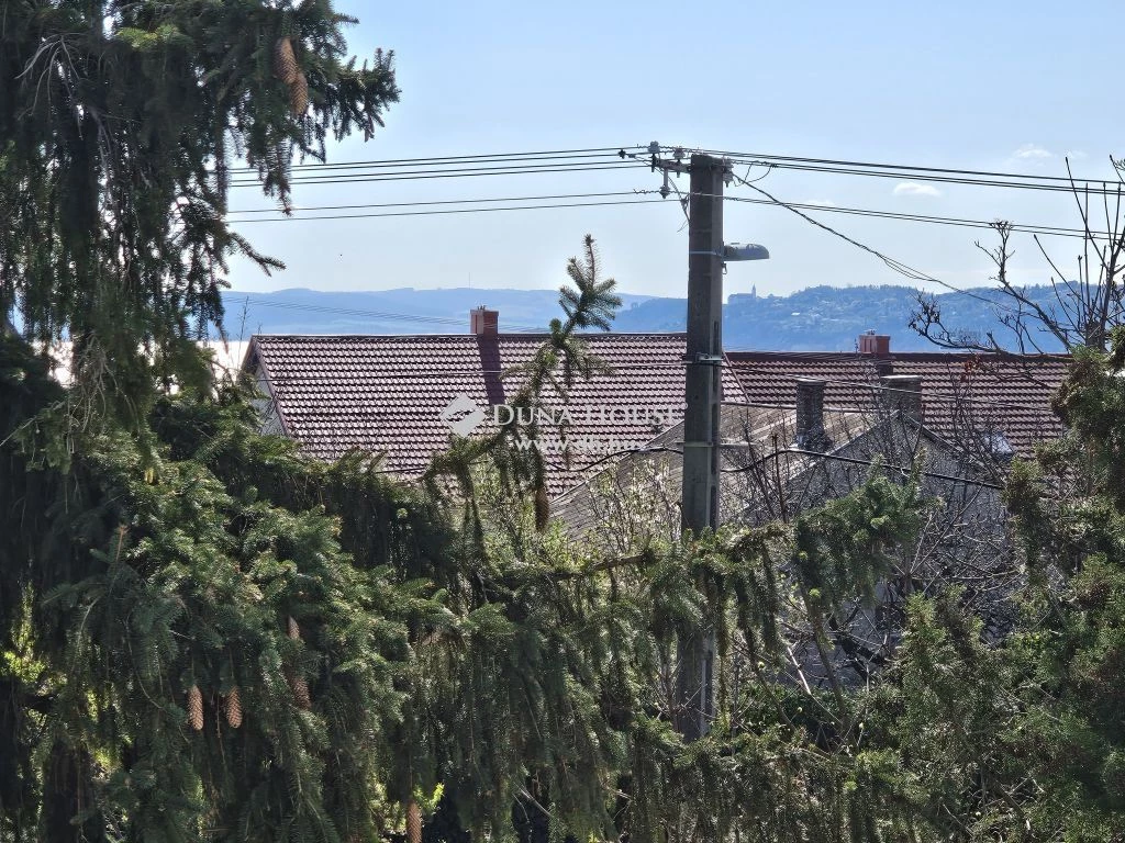 Panorámás, erkélyes lakás Balatonfüreden