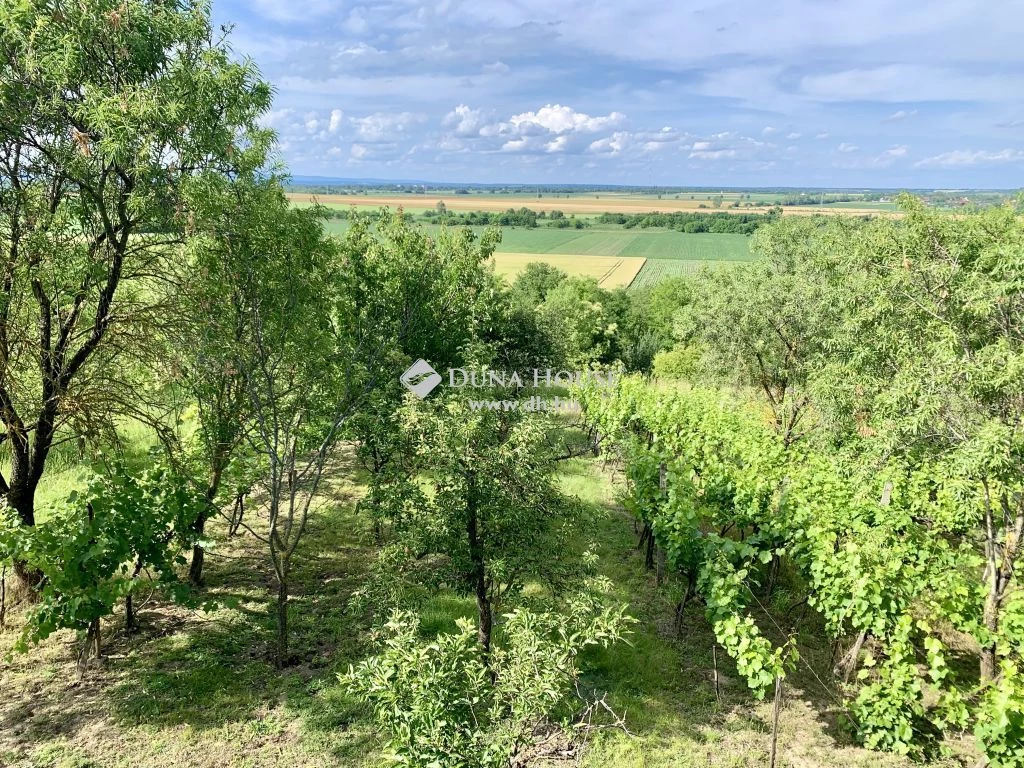 Eladó panorámás nyaraló Siófokon