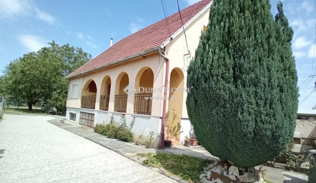 For sale house, Szabadbattyán