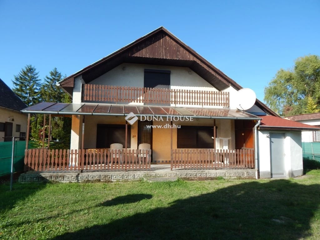 For sale house with a garden, Balatonszárszó