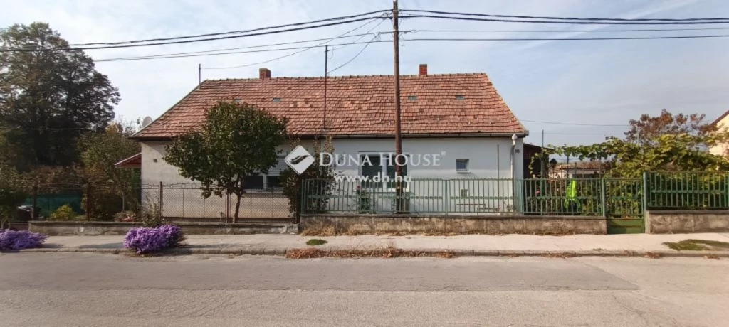 For sale house, Ajka