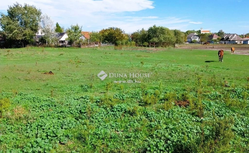 For sale building plot, Gárdony