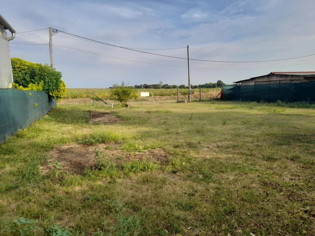 For sale building plot, Vácszentlászló