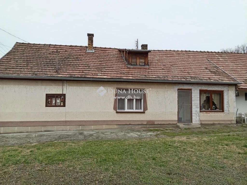 For sale house, Pincehely