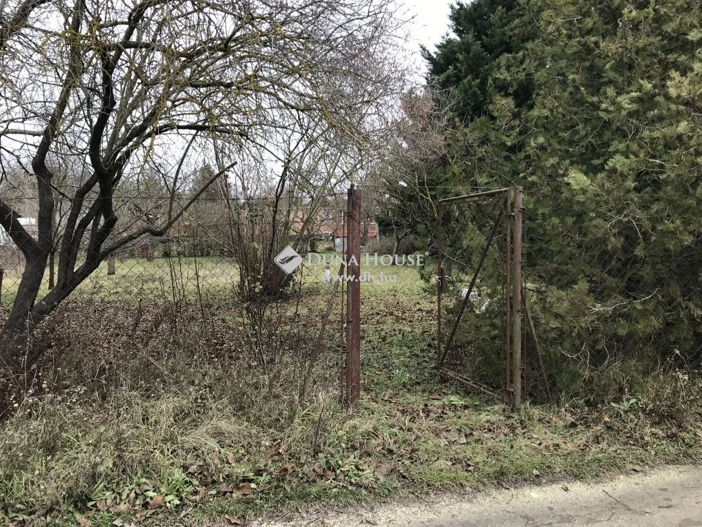 For sale periphery plot, Székesfehérvár, Szárazrét-Feketehegy