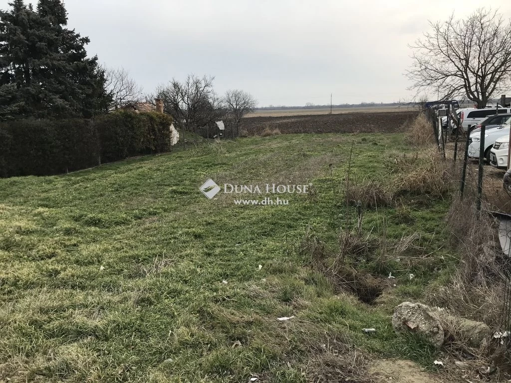 For sale building plot, Kőszárhegy