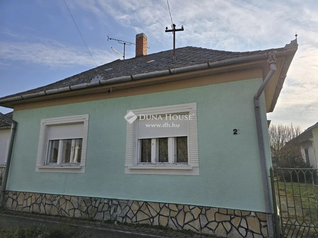 For sale house, Csesztreg