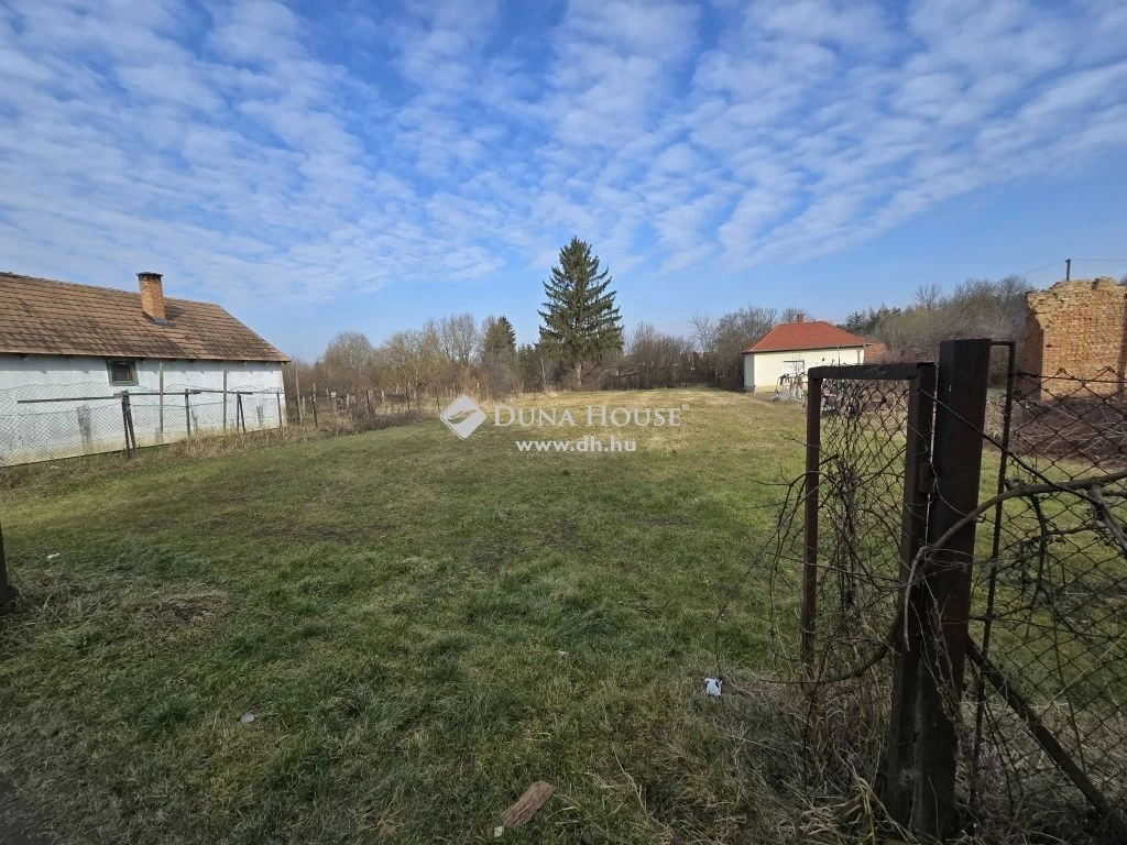 For sale building plot, Csesztreg