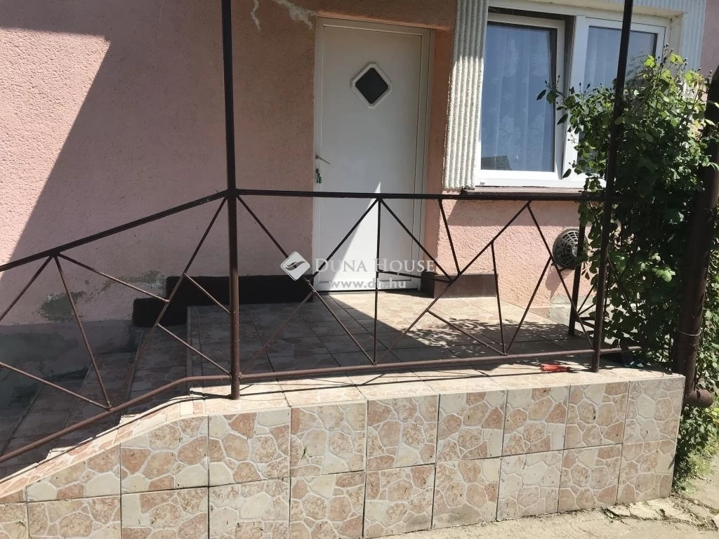 For sale house, Pusztaszabolcs