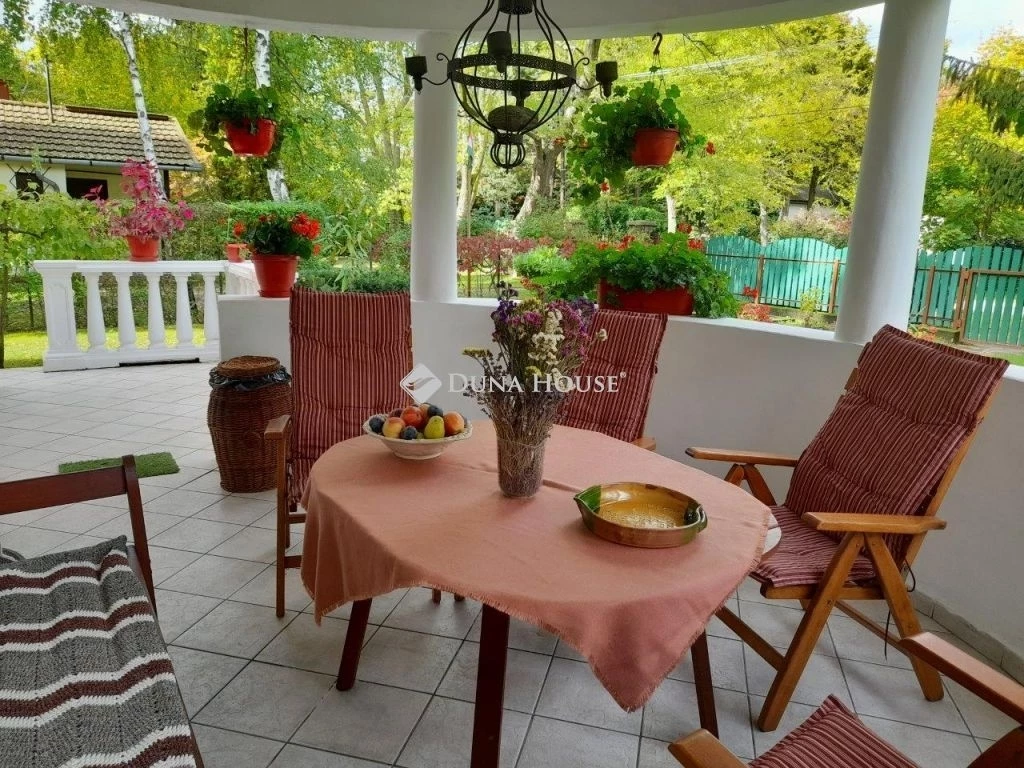 Eladó ház, Balatonföldvár