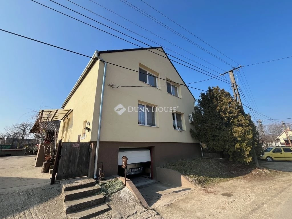 c3-1-name c2-1-name, Lovasberény