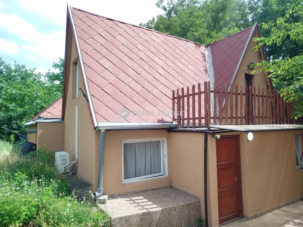 For sale house with a garden, Adony