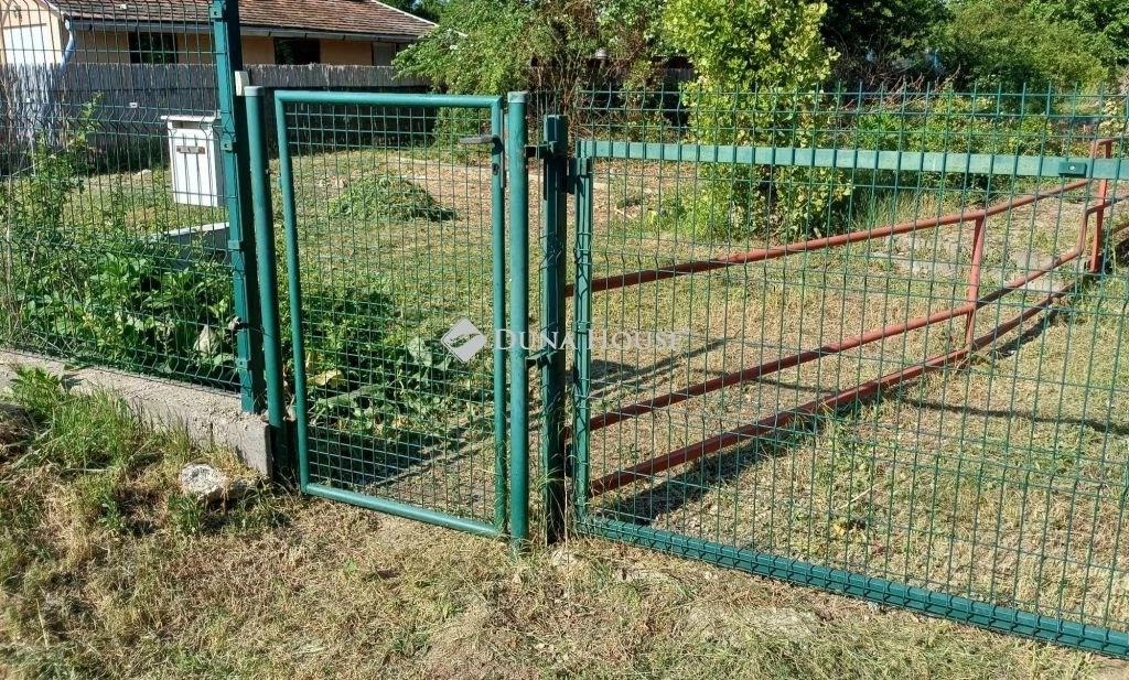 For sale building plot, Kulcs