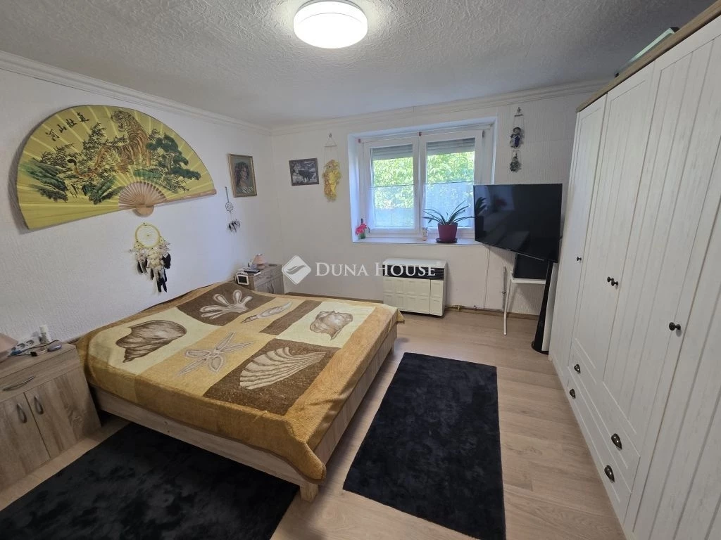 Eladó ház, Lajoskomárom