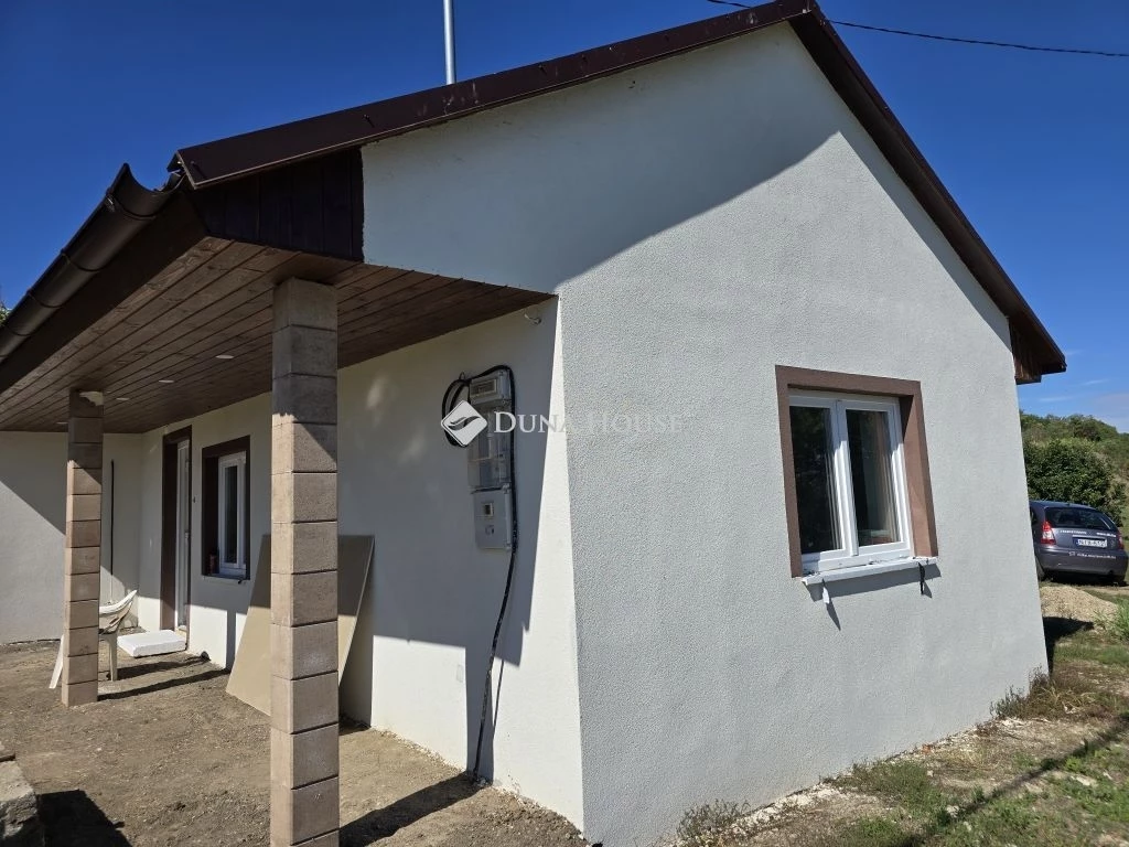 Eladó ház, Ercsi