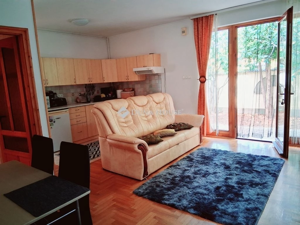 c3-1-name c2-2-name, Siófok, Ezüstpart