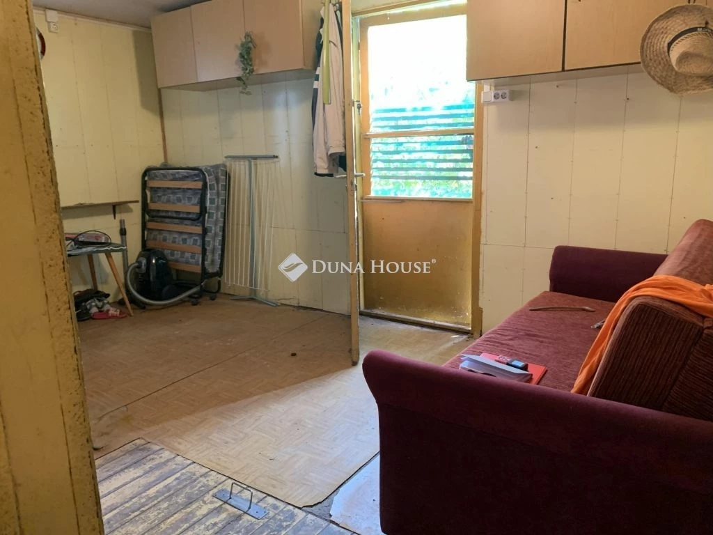 For sale periphery plot, Gárdony