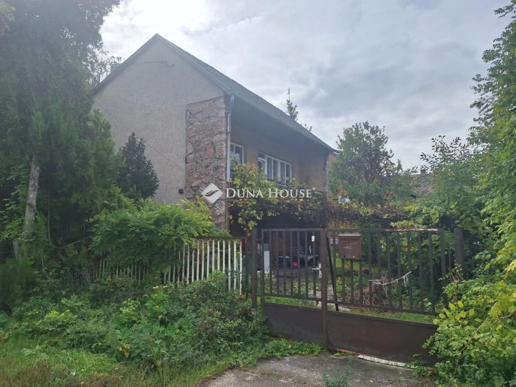 For sale house, Dunaalmás, Lakótelep