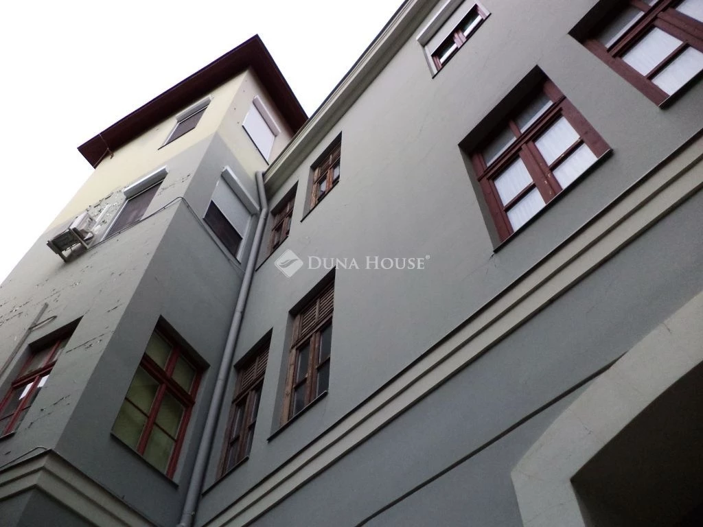 Eladó lakás, Székesfehérvár