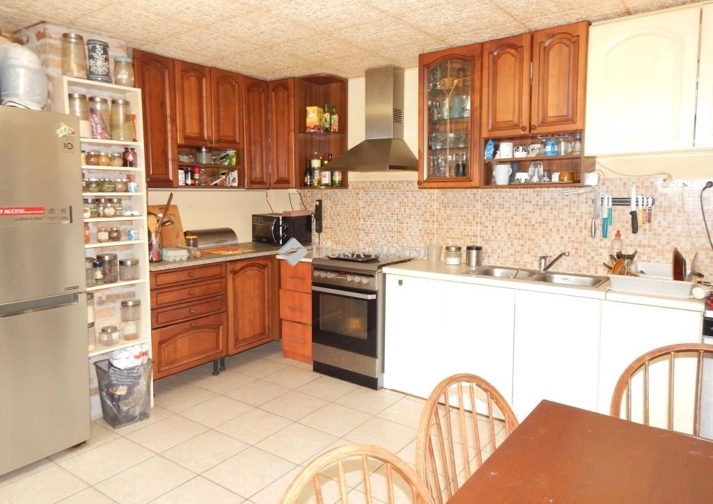 Eladó ház, Balatonszabadi