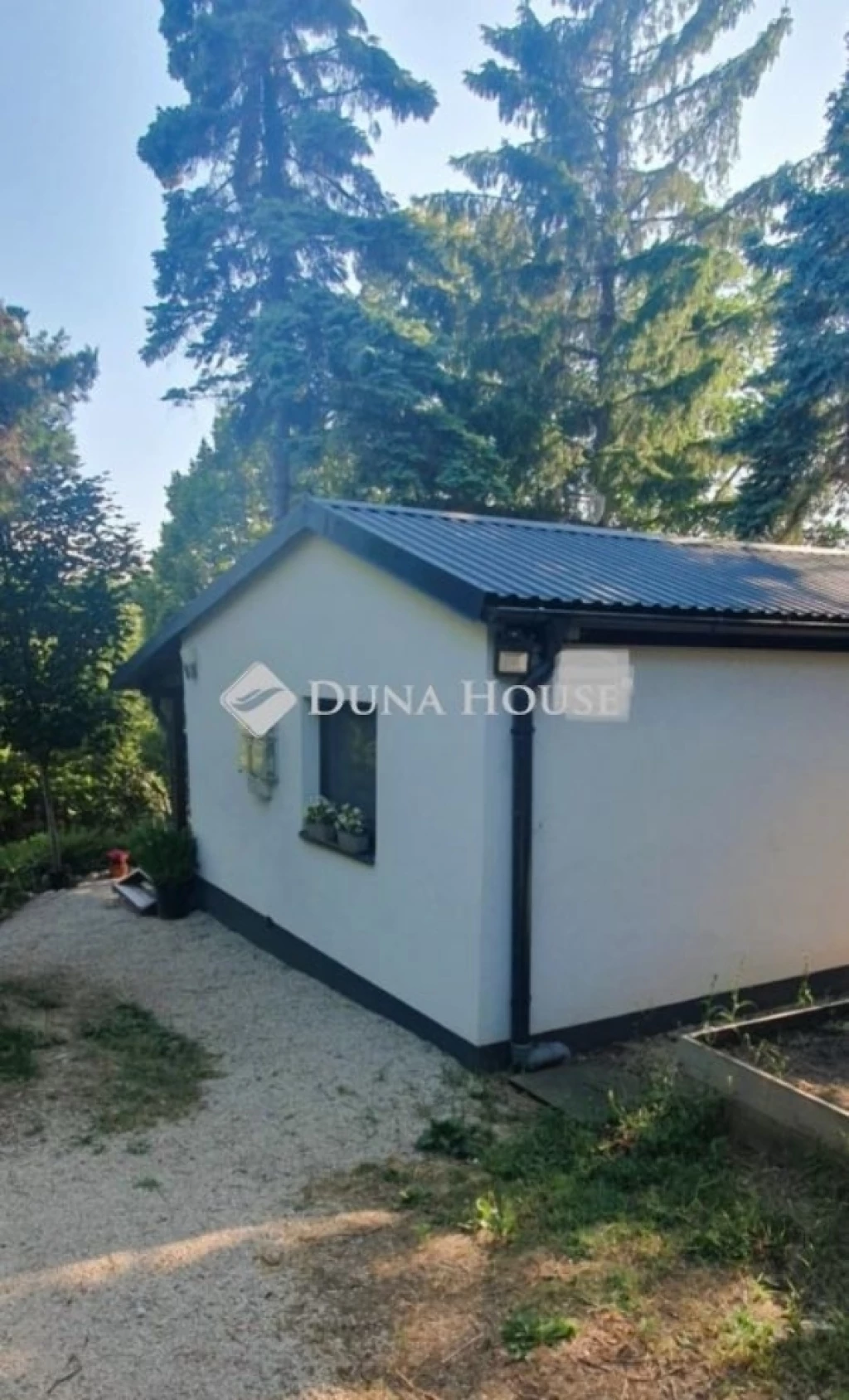 Eladó ház, Csákvár