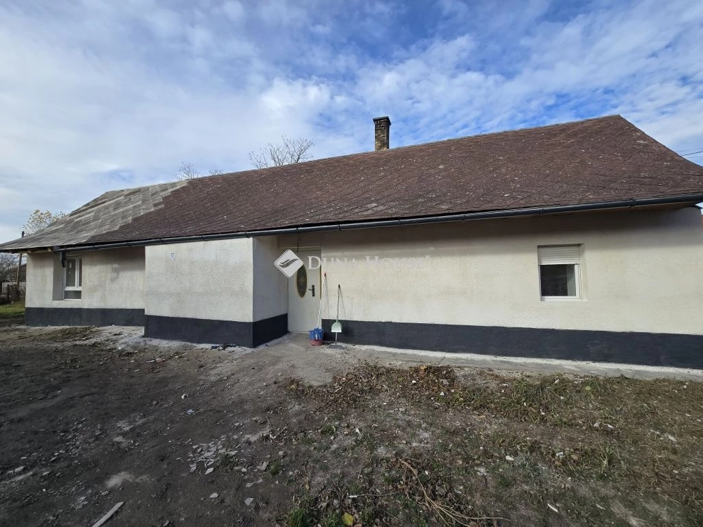 Eladó ház, Sárbogárd