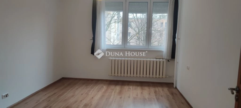 Eladó lakás, Székesfehérvár