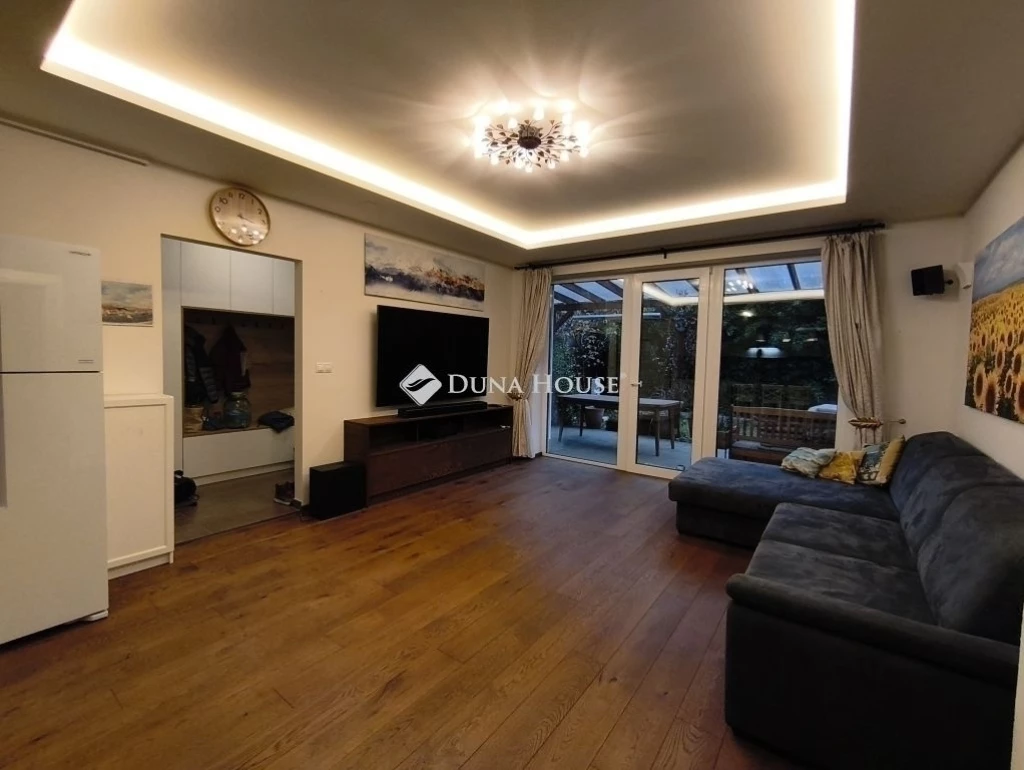 c3-1-name c2-19-name, Gödöllő, Szkíta körút