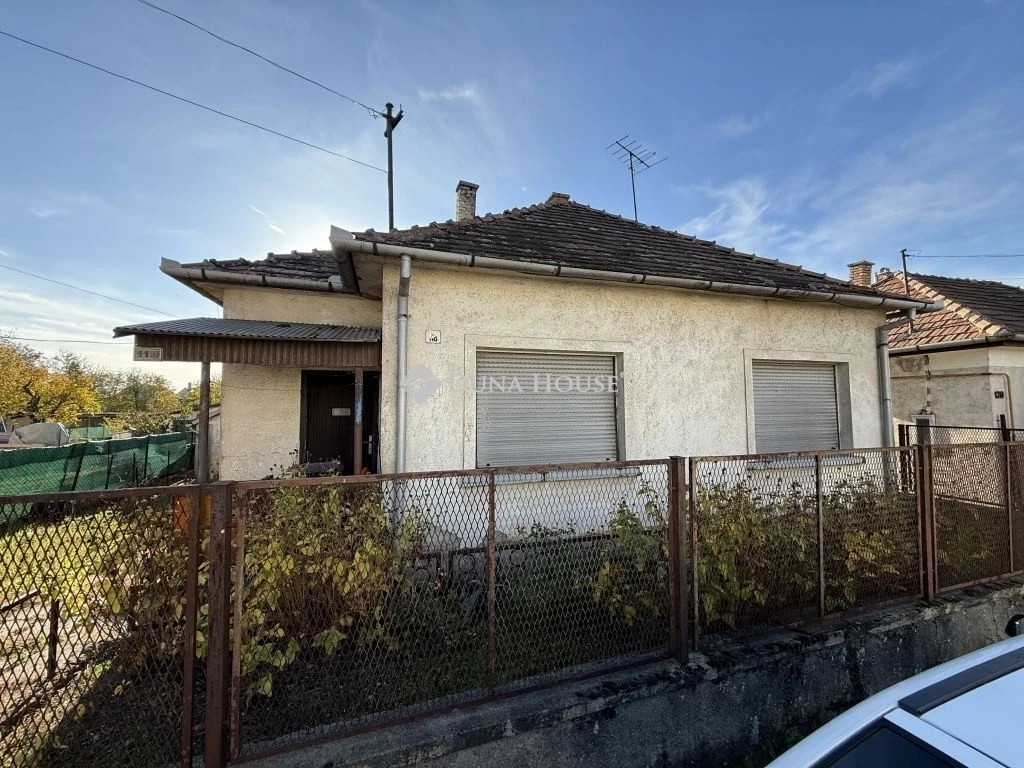 c3-1-name c2-1-name, Székesfehérvár, Maroshegy