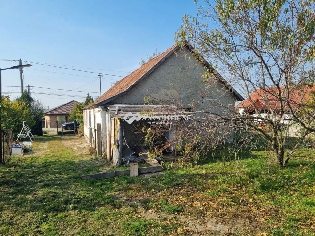 Eladó ház, Seregélyes