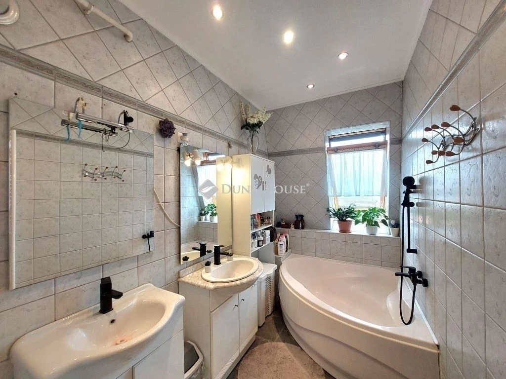 c3-1-name c2-19-name, Székesfehérvár