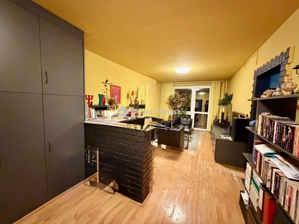 c3-1-name c2-20-name, Budapest IV. kerület, Tél utca