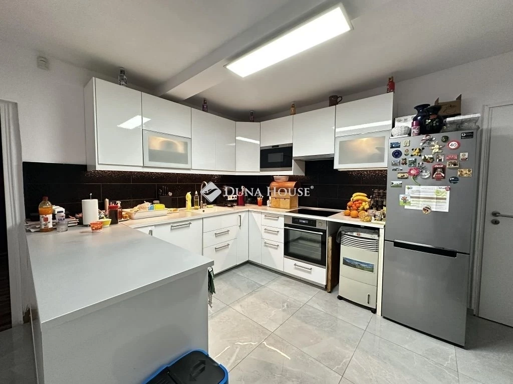 Eladó ház, Ádánd