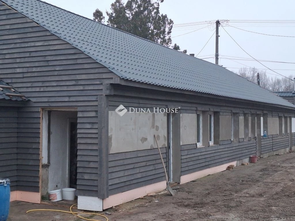 For sale other flat, Neszmély, Központ