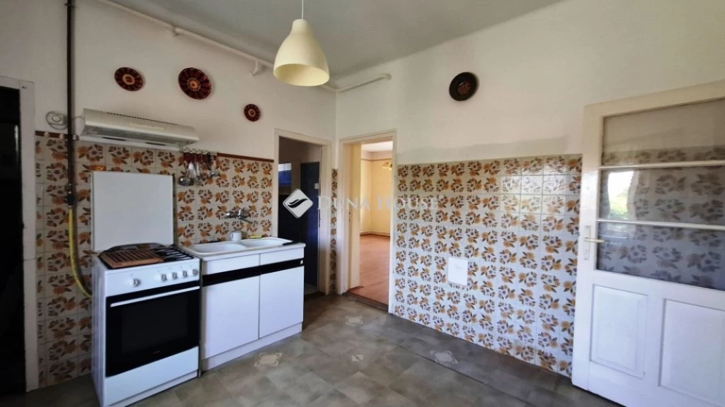 For sale house, Füle