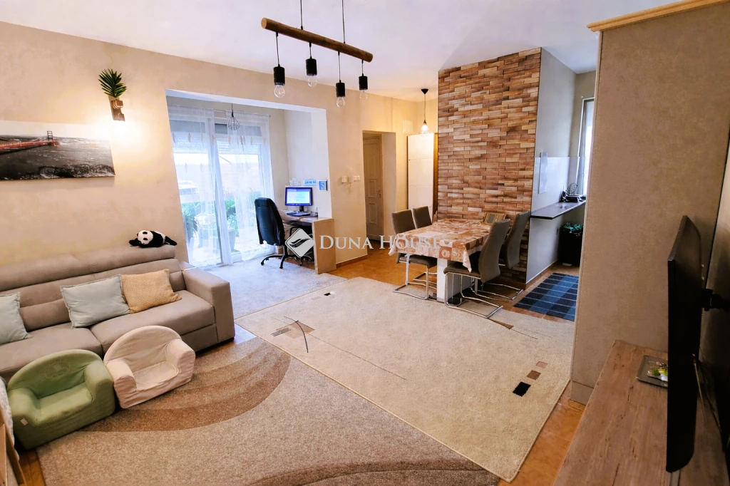 For sale brick flat, Gyömrő, Gyóni Géza utca