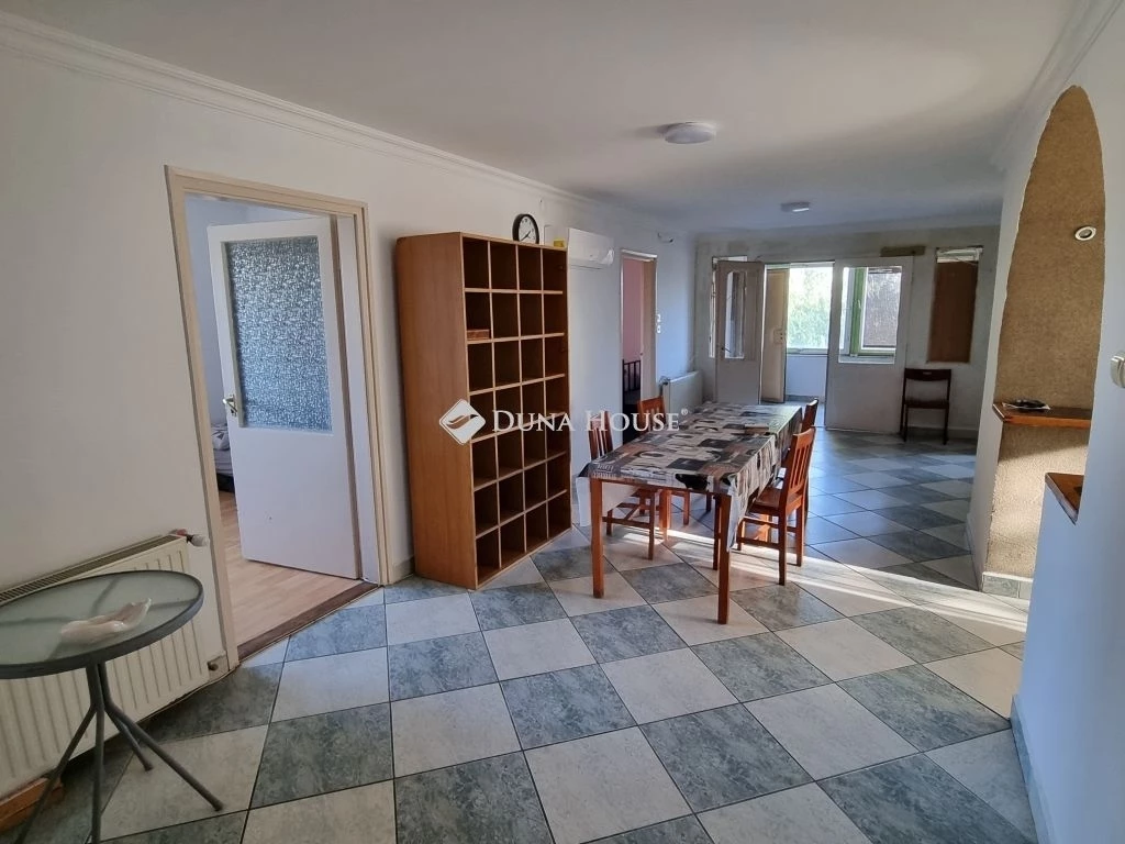 Központban lévő többgenerációs otthon