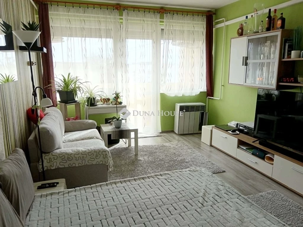 Eladó lakás, Siófok