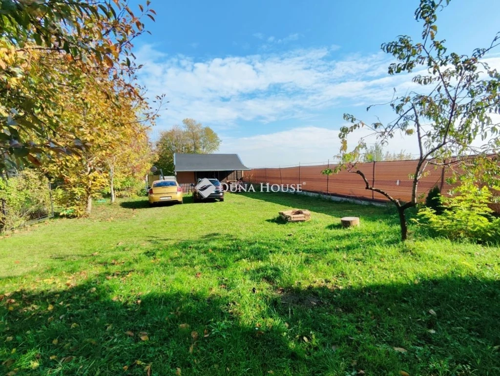 For sale house with a garden, Balatonakarattya