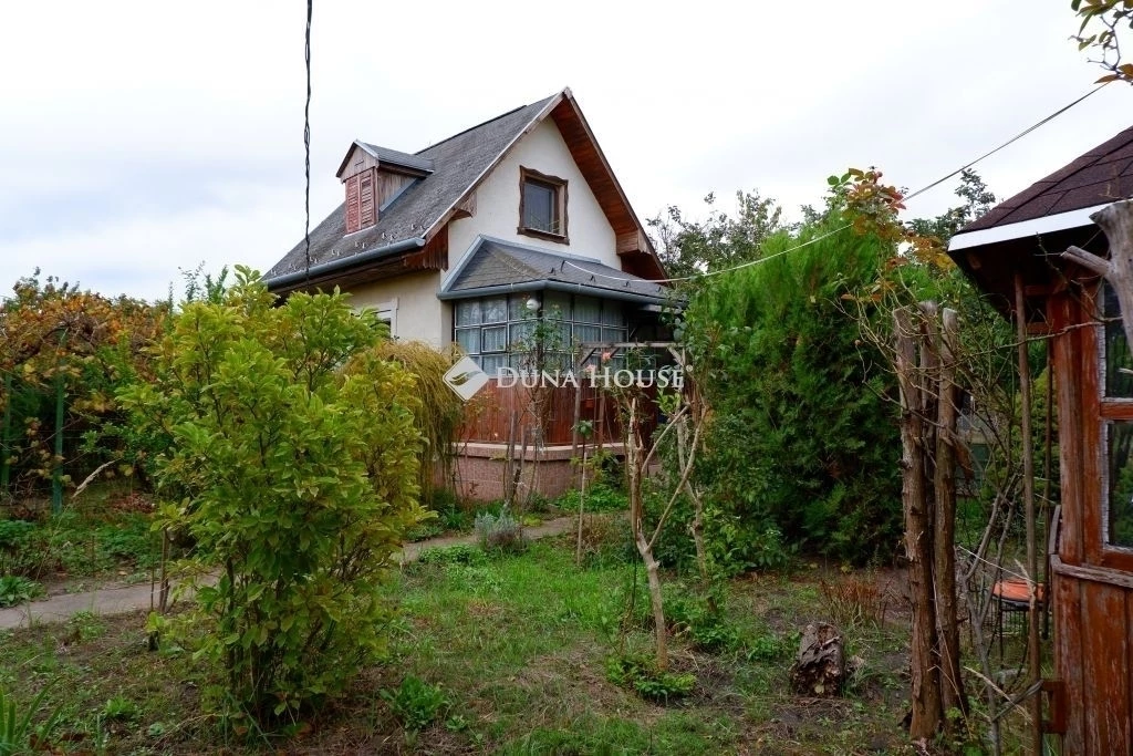 For sale house with a garden, Székesfehérvár