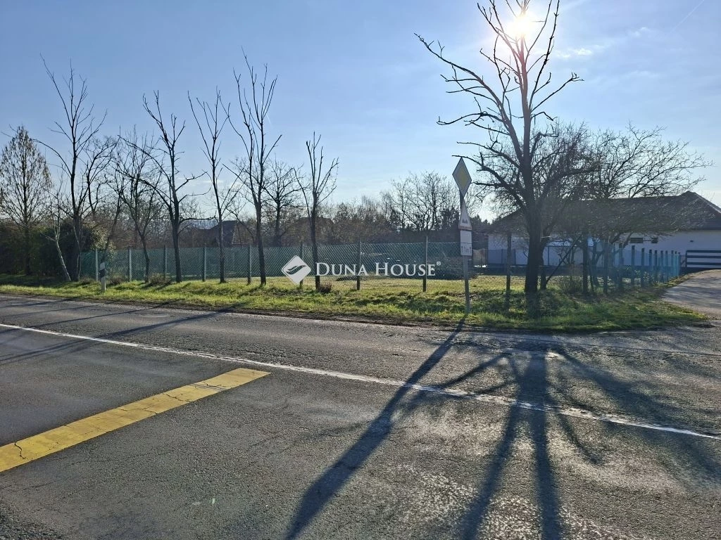 Eladó telek, Székesfehérvár-Csala