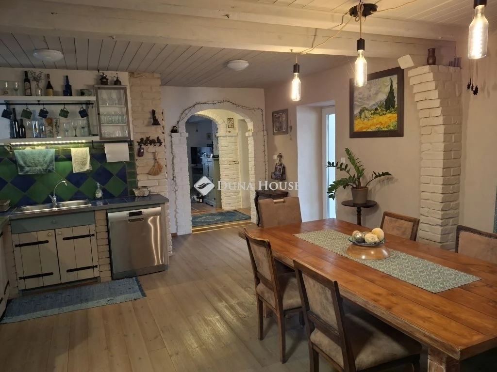 c3-1-name c2-1-name, Velence