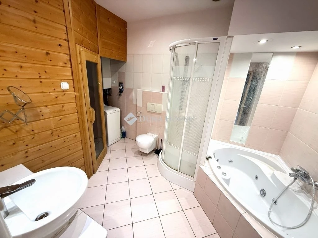 Eladó lakás, Székesfehérvár