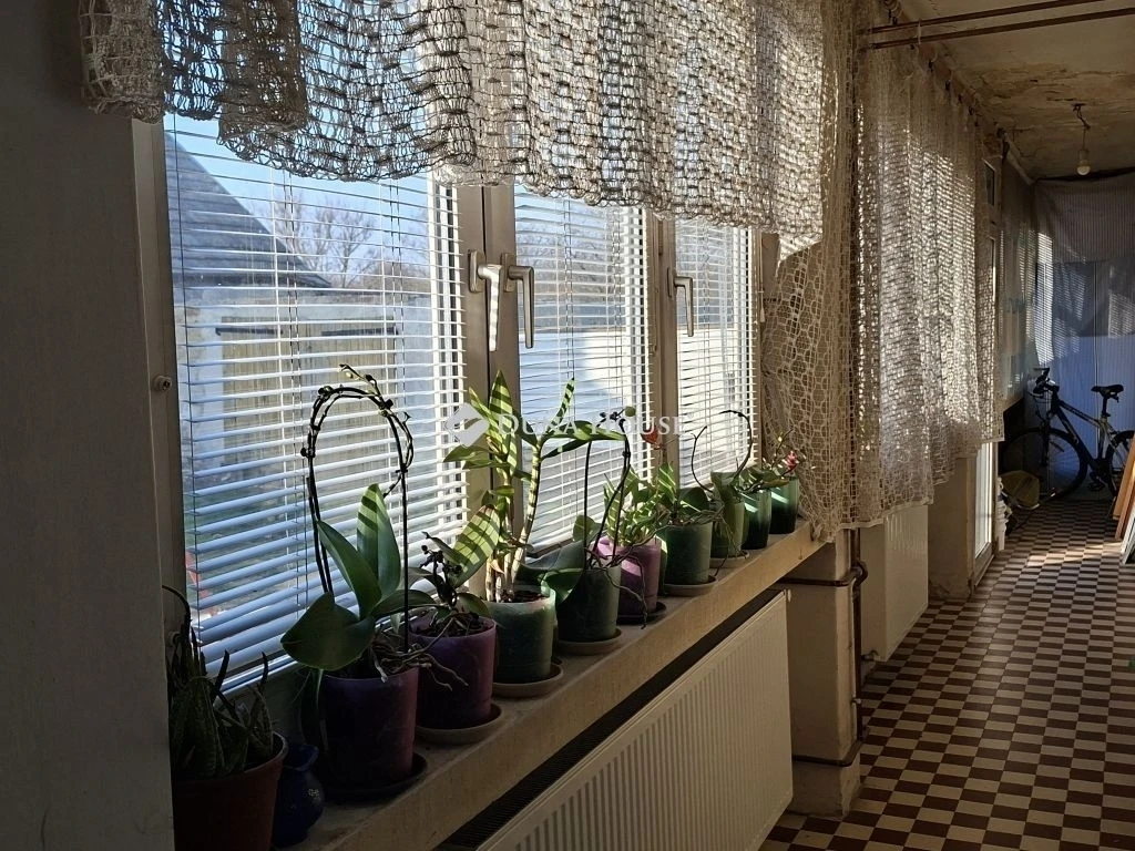 c3-1-name c2-1-name, Zámoly