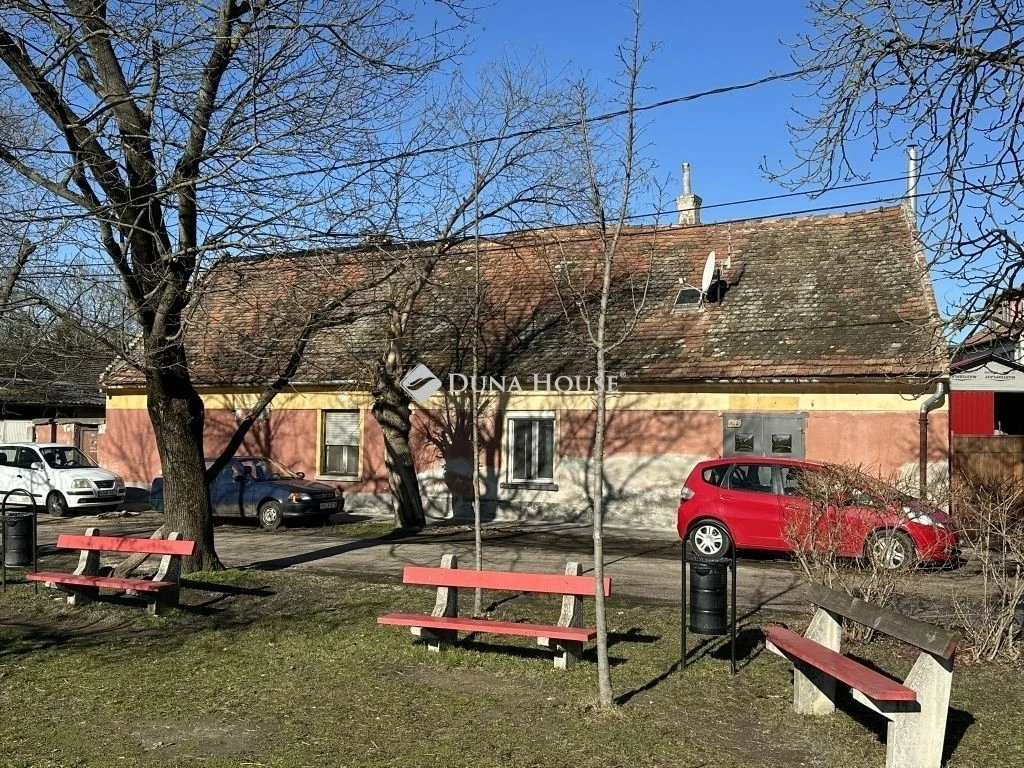 c3-1-name c2-5-name, Székesfehérvár, Felsőváros-Királykút, Berényi út