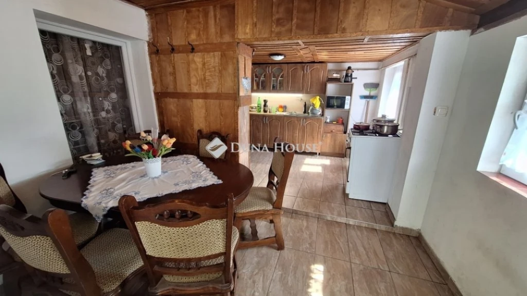 c3-1-name c2-1-name, Zámoly