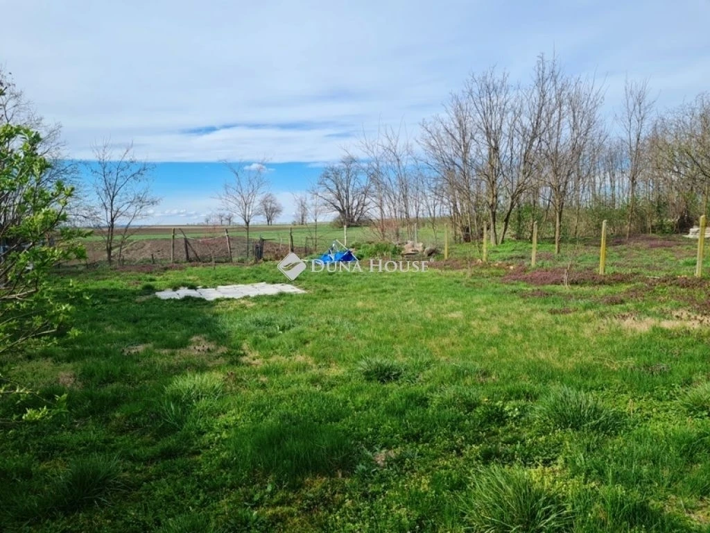 c3-1-name c2-1-name, Lajoskomárom